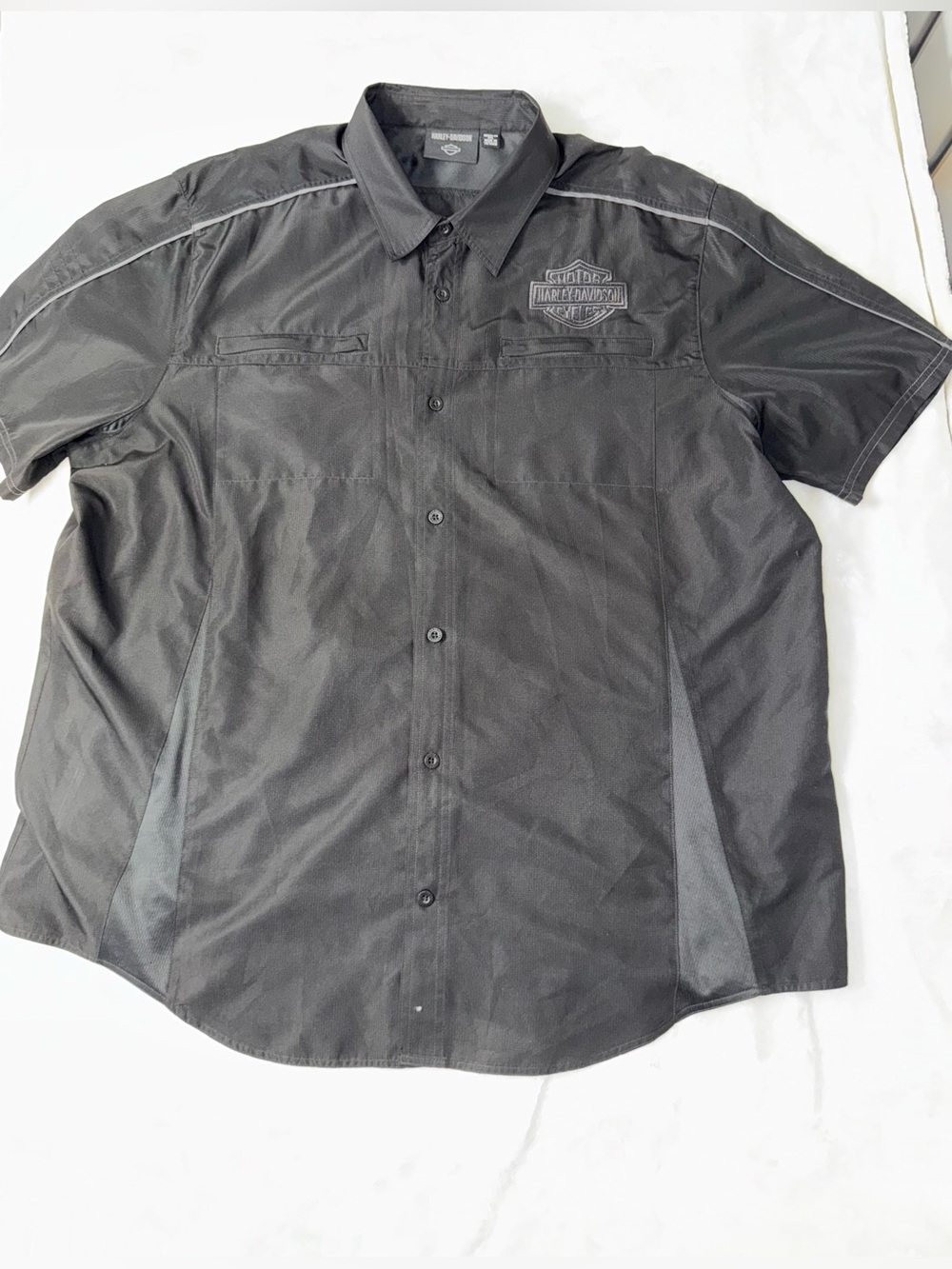 Harley-Davidson Black Short-Sleeve Button-Front Work Shirt with Subtle Panels